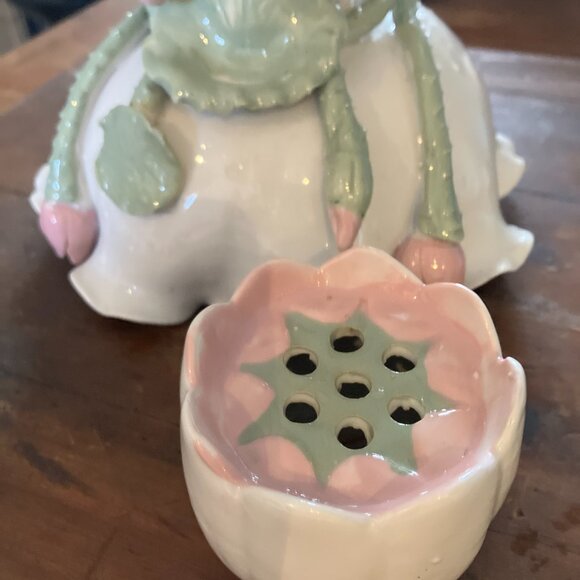Vintage 80s Pedestal Vase Ceramic Floral Arranging Bowl with Removable Frog - Picture 8 of 10